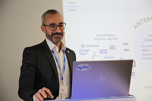 Jorge Bernad at the 2024 online forum