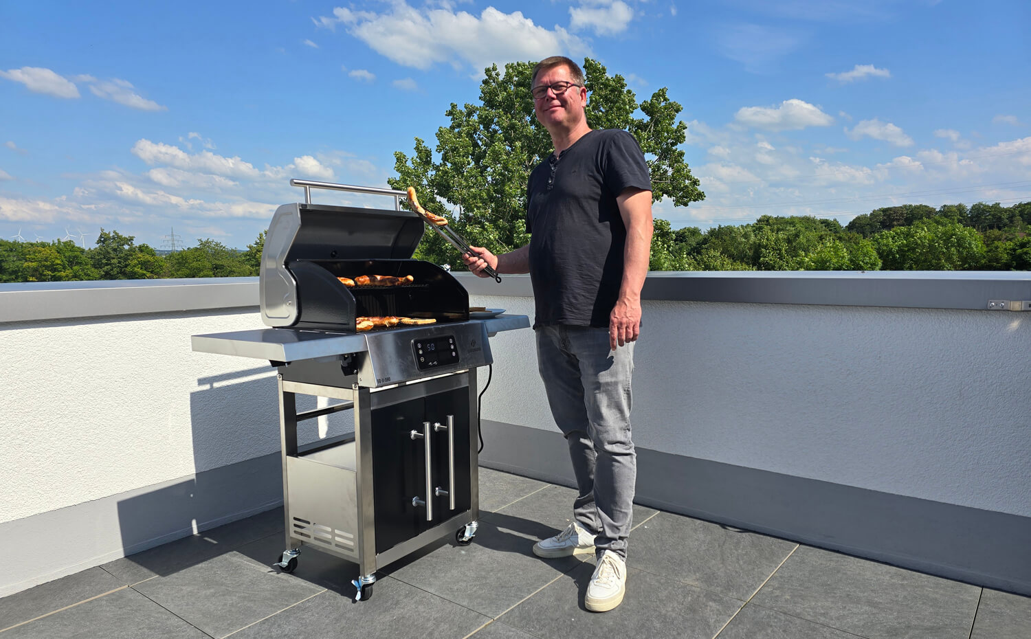 Large roof terrace from INCONY